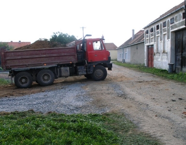P9258995
